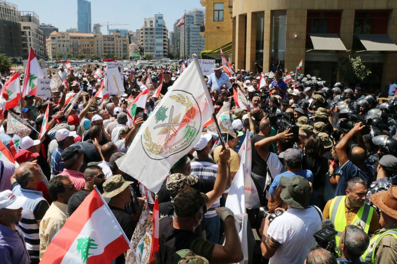 الأزمة والتقاعد: معاناة ...