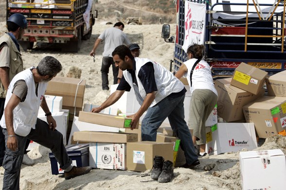 Local forms of relief during the July war in 2006 and international humanitarian interventions: Implications on community preparedness for war and conflict